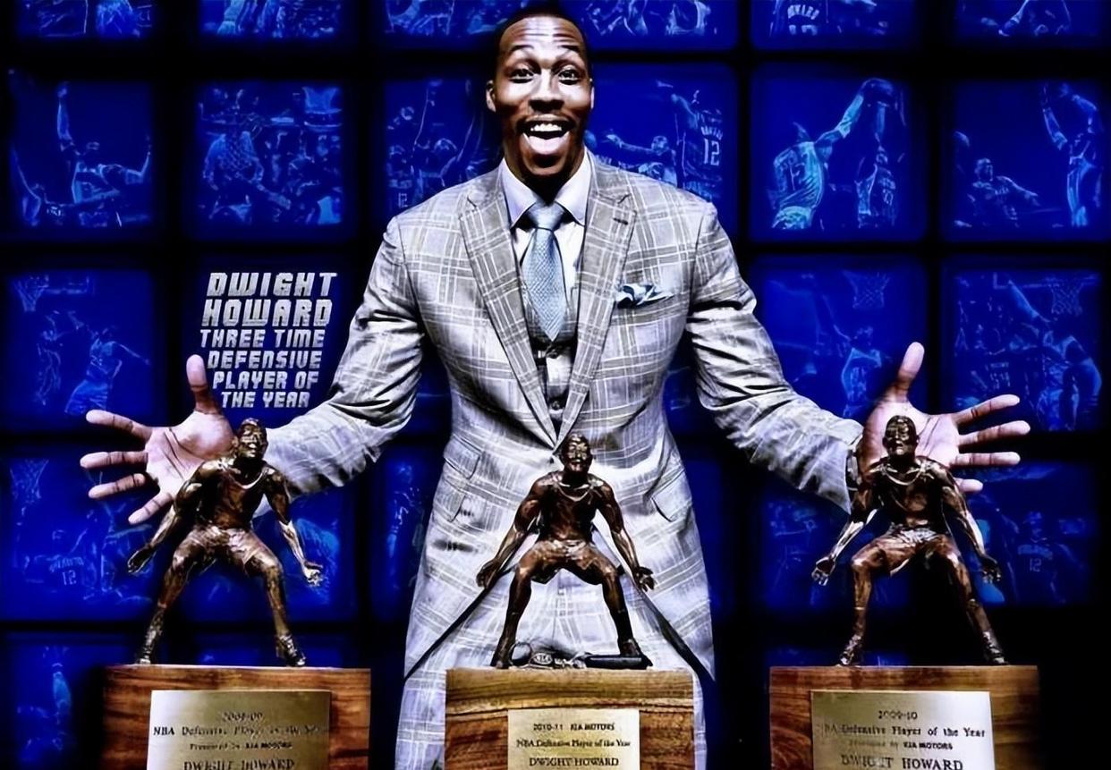 拜仁连续19场德甲主场进球2+，上一次没做到正是对阵勒沃库森（拜仁德甲主场19连场至少2球，上次例外恰逢勒沃库森）