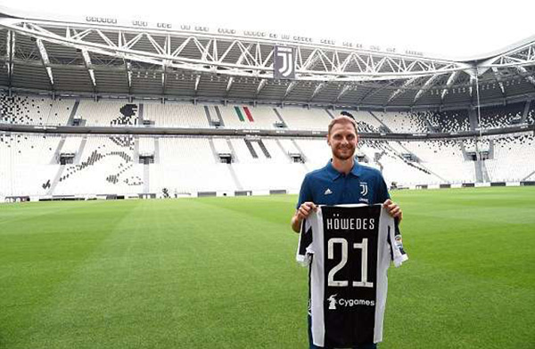 奥巴梅扬：自豪作为队长带枪手夺足总杯；后悔从巴萨去蓝军（奥巴梅扬：以队长之名率阿森纳加冕足总杯倍感荣耀；从巴萨转投切尔西成一大遗憾）