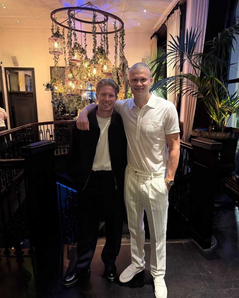 替补火力充足！凯尔登·约翰逊半场6中5高效拿下13分6板1断（板凳火力十足！凯尔登·约翰逊半场6投5中高效砍下13分6篮板1抢断）